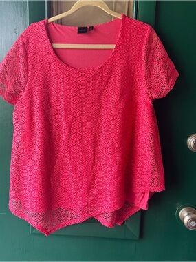 Rafaella Bright Fuchsia Crochet Overlay Short Sleeve Tunic